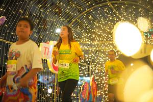 BIB: 459, 50043
                            <button type="button" onclick="openModal(21750423)" class="btn btn-primary btn-sm float-right btn-popup" data-toggle="modal" data-target=".modal-high-quality">
                        <i class="fas fa-shopping-cart"></i> Add to Cart
                    </button>
                                            <button type="button" onclick="isThisMe(21750423, true)" class="btn btn-success btn-sm float-right btn-popup btn-isme hidden" data-toggle="tooltip" data-placement="bottom" title="นี่คือรูปของคุณใช่ไหม คลิกที่นี่เพื่อเอาเข้าอัลบั้ม">
                        <i class="fas fa-plus"></i> Add to album
                    </button>
                    <button type="button" onclick="isThisMe(21750423, false)" class="btn btn-warning btn-sm float-right btn-popup btn-isnotme hidden">
                        <i class="fas fa-ban"></i> Remove from album
                    </button>